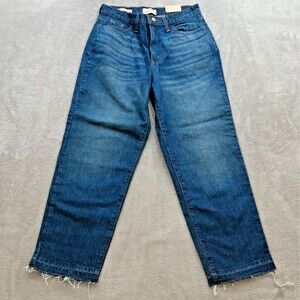 Universal Thread Womens Vintage No Hem Straight Jeans Size 4 Medium Wash